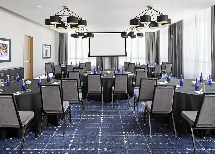 The Oaklander Hotel, Autograph Collection Hotel