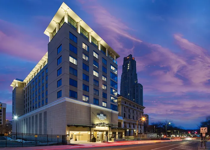 The Oaklander Hotel, Autograph Collection 3*