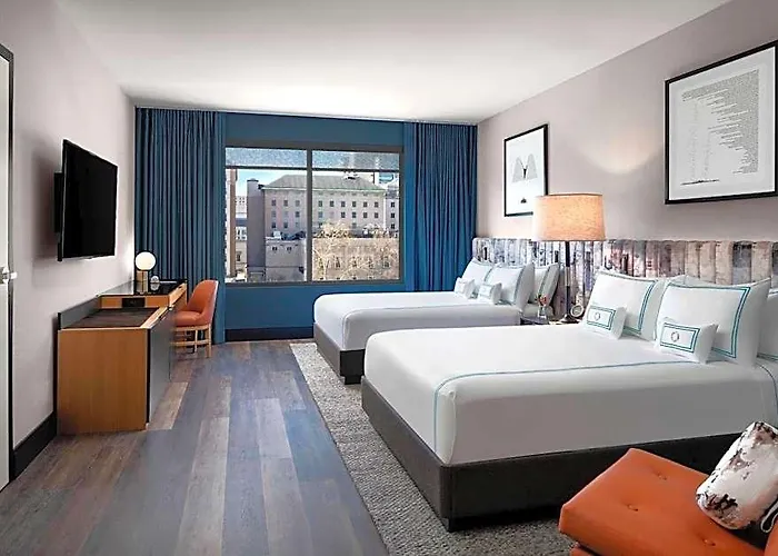 The Oaklander Hotel, Autograph Collection Hotel 3*