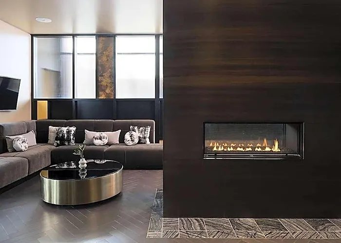 The Oaklander Hotel, Autograph Collection Hotel 3*