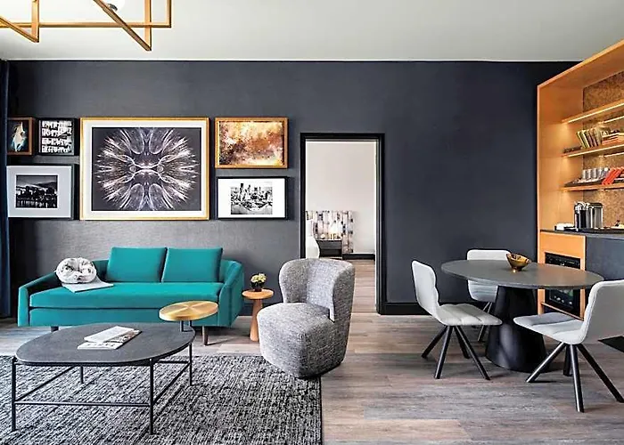 The Oaklander Hotel, Autograph Collection Hotel